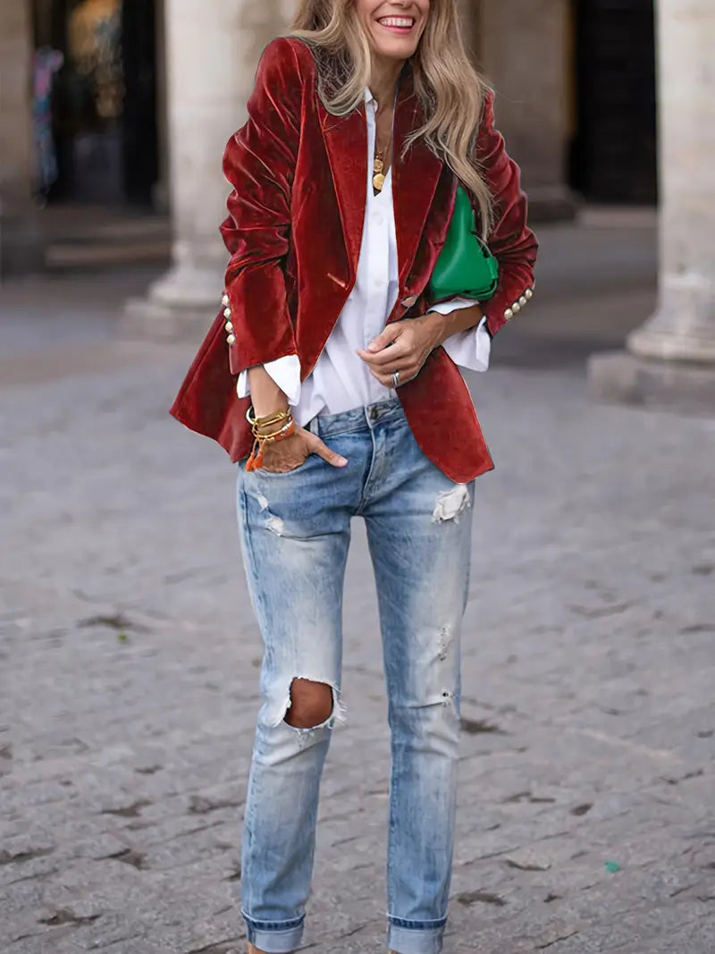 Yvana™ – Elegant Velvet Blazer for Effortless Seasonal Sophistication