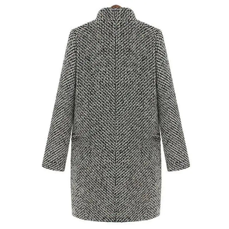 Claudia Coat — Elegance, Warmth, and Guaranteed Compliments