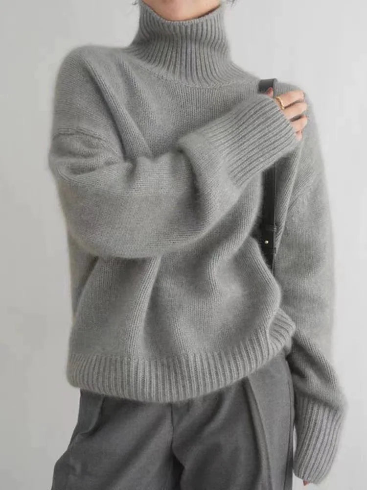 Alexa™ – High-Neck Sweater for Effortless Elegance