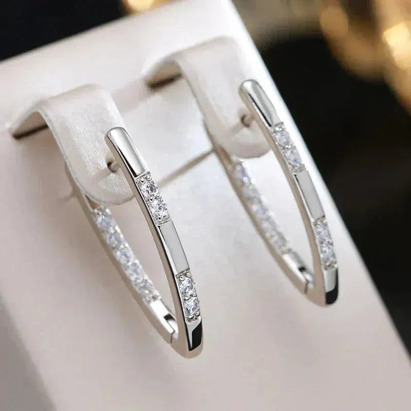 Elegant earrings with cubic zirconia stones